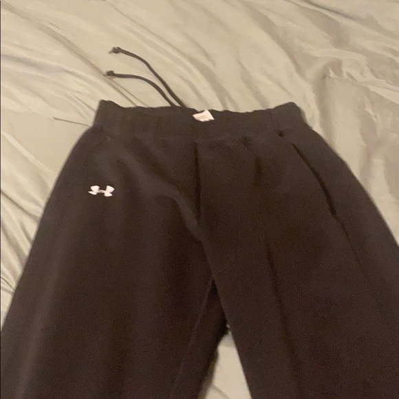 Under armor - Picture 2 of 4